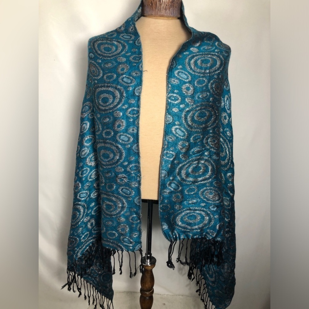 Womens Reversable Blue & Silver Scarf / Wrap. 60” long.